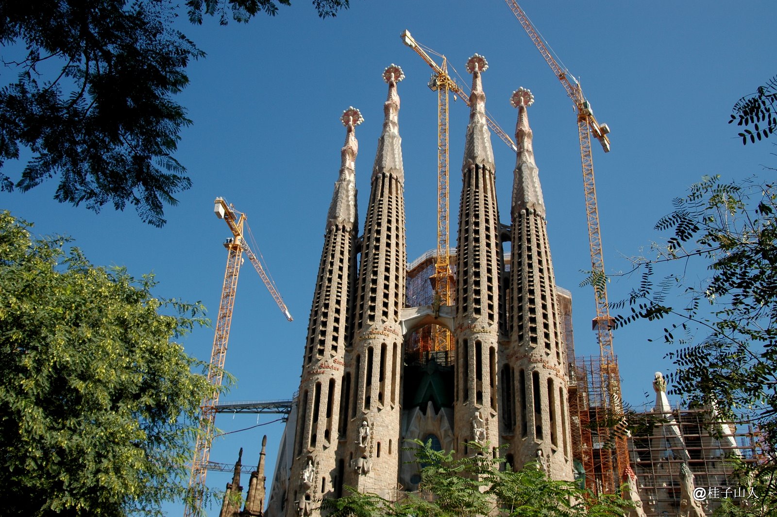 Sagrada Familia Front2